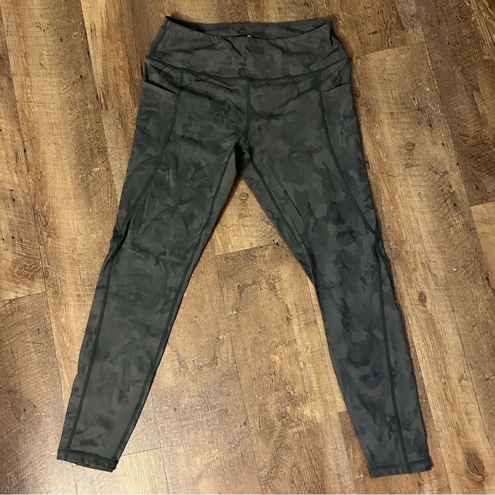 Curves & Combat Boots grey camp Leggings with pockets size medium